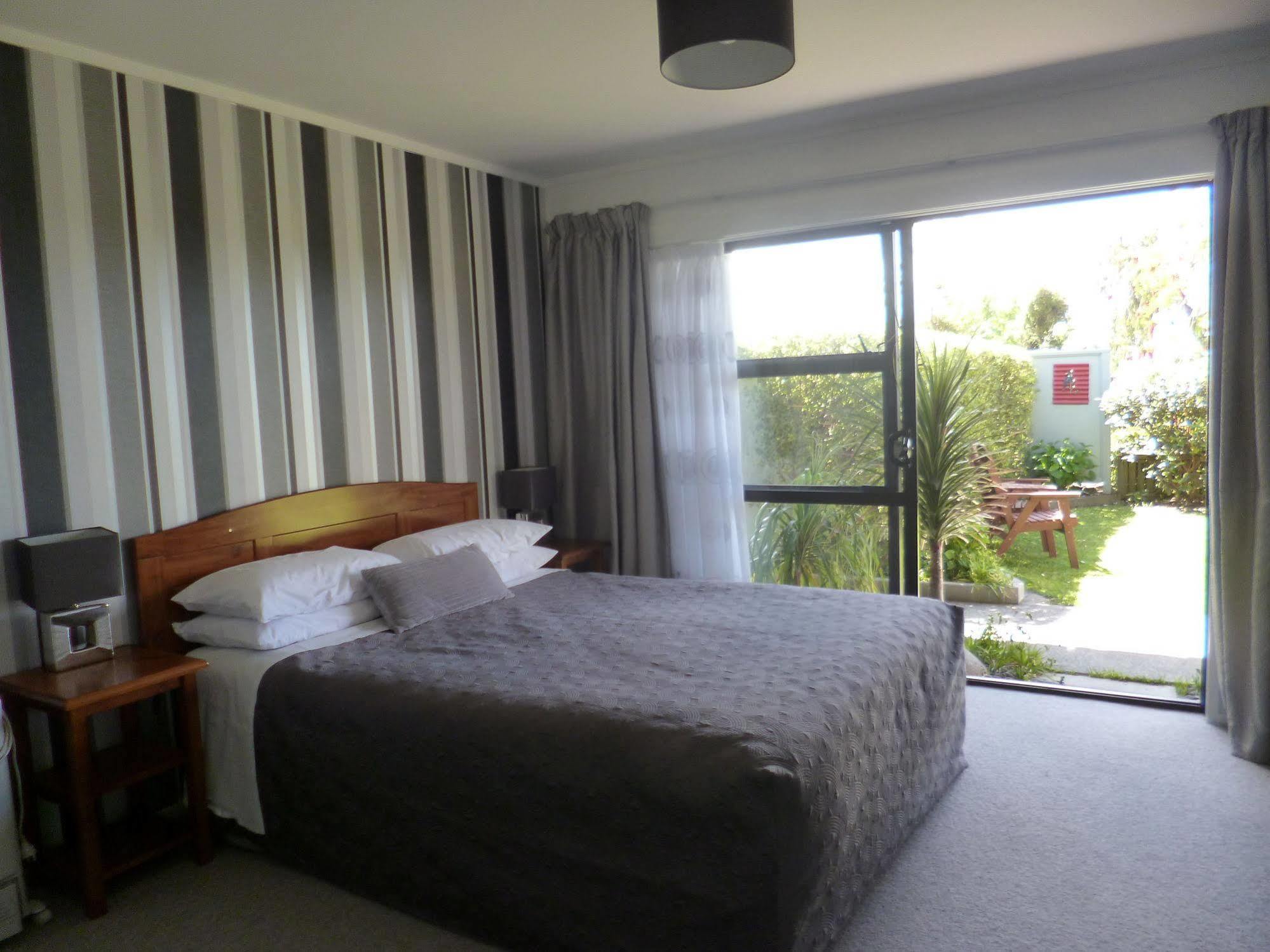 Opua Boutique Seaview Motel Esterno foto