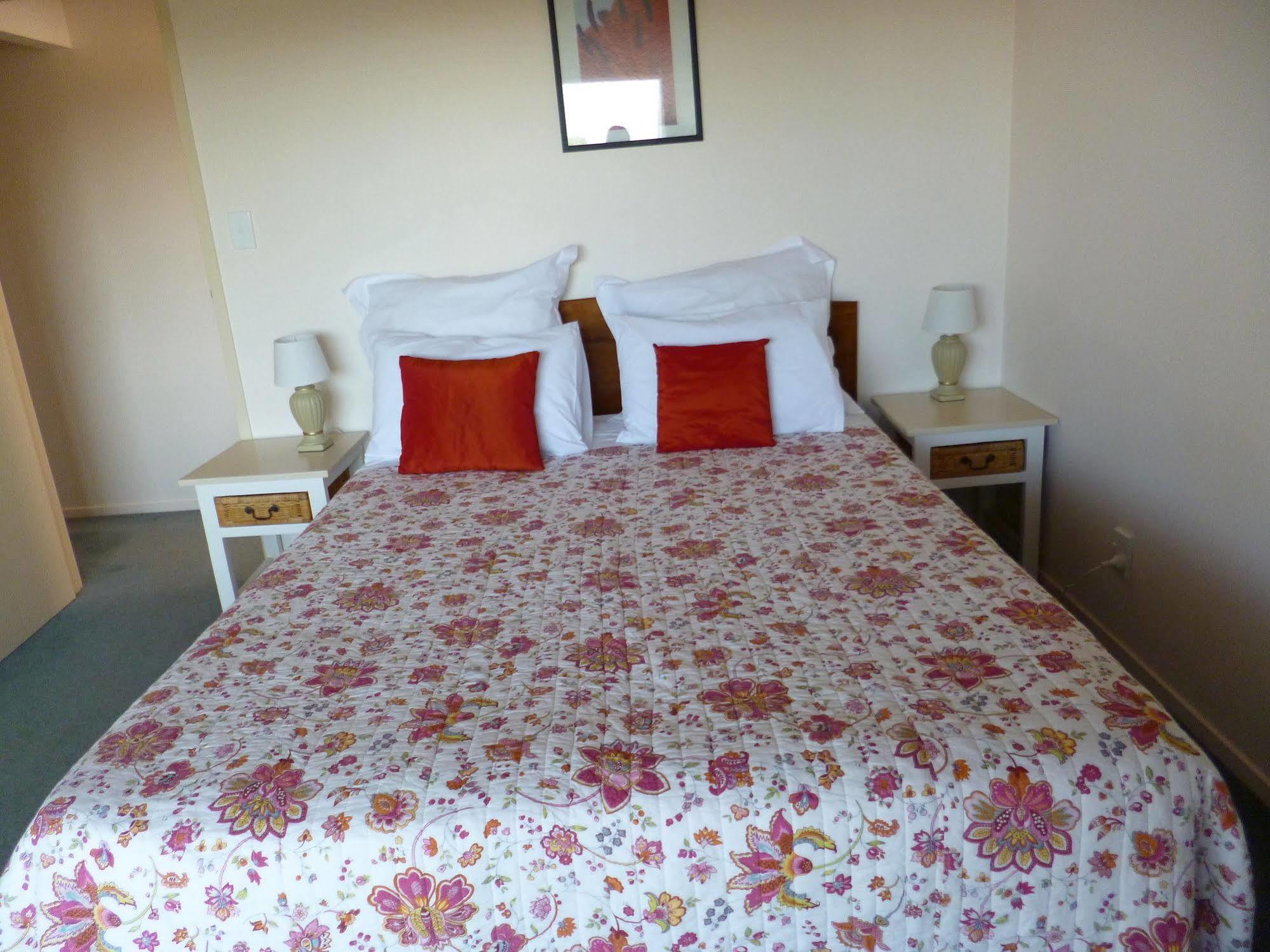 Opua Boutique Seaview Motel Esterno foto